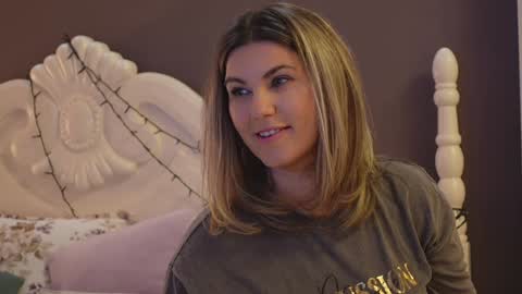 FeliciaKrige online show from 01.21.25