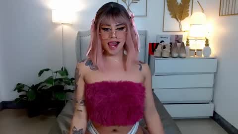 FELLY online show from 12.22.24