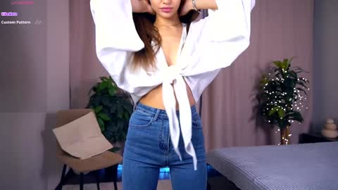 Hello im Nova online show from 03.09.25