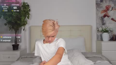 Snapshot of felix_rey chatting on 02.06.25 Felix online show from 02.06.25