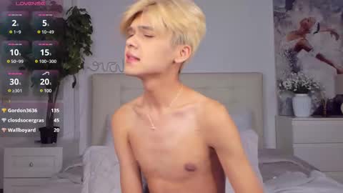 Snapshot of felix_rey chatting on 02.18.25 Felix online show from 02.18.25