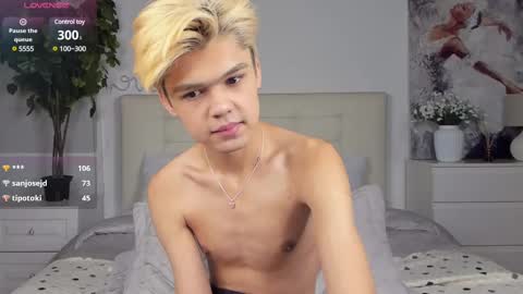 Snapshot of felix_rey chatting on 03.02.25 Felix online show from 03.02.25