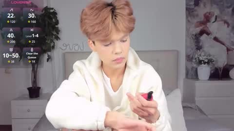 Snapshot of felix_rey chatting on 09.24.25 Felix online show from 09.24.25