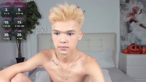 Snapshot of felix_rey chatting on 11.08.25 Felix online show from 11.08.25