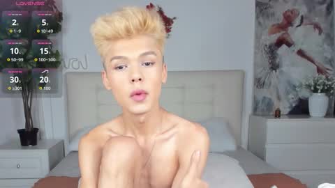 Snapshot of felix_rey chatting on 11.15.25 Felix online show from 11.15.25