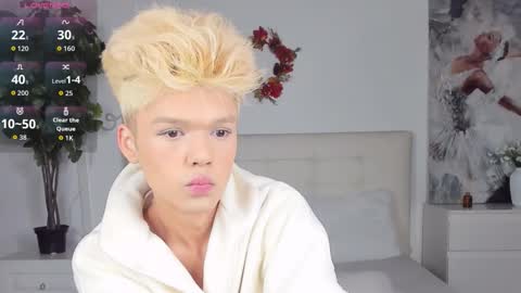 Snapshot of felix_rey chatting on 11.29.25 Felix online show from 11.29.25