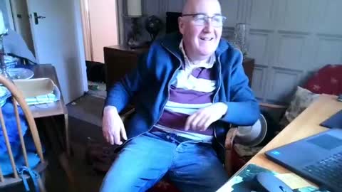 Snapshot of fellainsp8 chatting on 02.02.25 Adam online show from 02.02.25