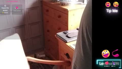 Snapshot of fellainsp8 chatting on 09.10.25 Adam online show from 09.10.25