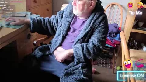 Snapshot of fellainsp8 chatting on 09.27.25 Adam online show from 09.27.25