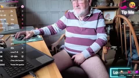 Snapshot of fellainsp8 chatting on 10.18.25 Adam online show from 10.18.25