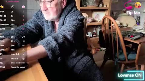 Snapshot of fellainsp8 chatting on 10.21.25 Adam online show from 10.21.25