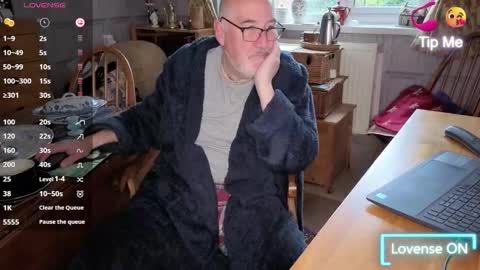 Snapshot of fellainsp8 chatting on 10.30.25 Adam online show from 10.30.25