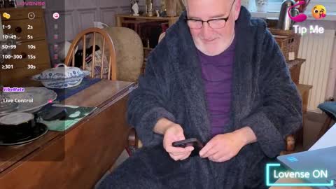 Snapshot of fellainsp8 chatting on 11.07.25 Adam online show from 11.07.25