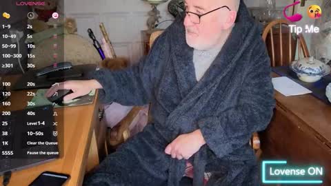 Snapshot of fellainsp8 chatting on 12.03.25 Adam online show from 12.03.25