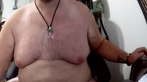 Snapshot of fellowshipmyass chatting on 10.29.25 fellowshipmyass online show from 10.29.25