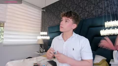 Femboy Max online show from 07.26.26