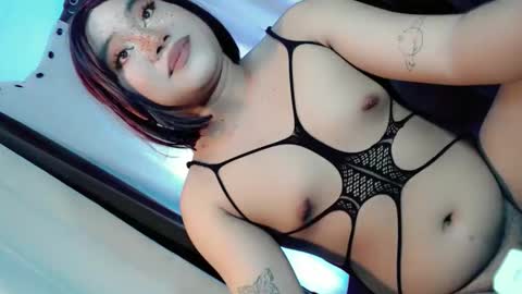 femboy_veronica online show from 11.19.25
