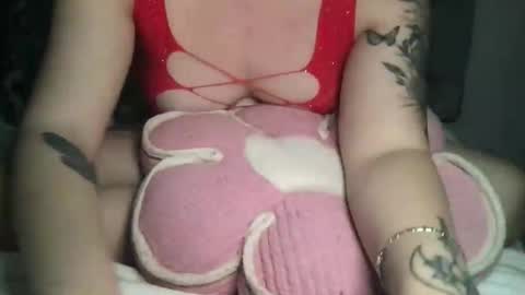 Snapshot of femmefatalebabe chatting on 11.07.25 online show from 11.07.25