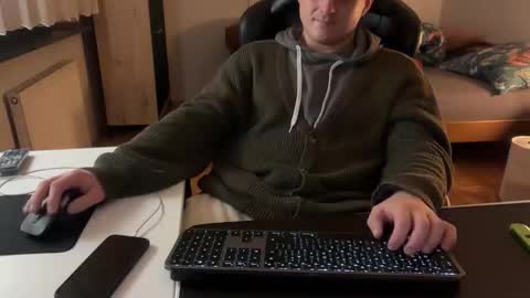 Snapshot of feniopl1 chatting on 02.24.26 Bart online show from 02.24.26