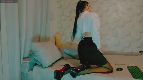 Snapshot of fenix_julia chatting on 03.25.26 fenix_julia online show from 03.25.26