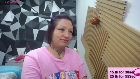 Snapshot of fenix_purple chatting on 04.26.26 FENIX online show from 04.26.26