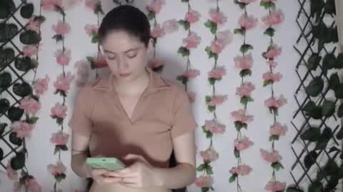 Snapshot of fenix_stone chatting on 10.08.25 Cristina online show from 10.08.25