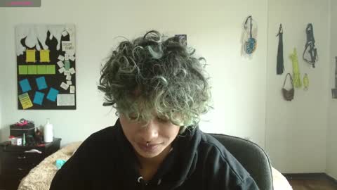 Snapshot of fenixmfx chatting on 01.06.25 Fenix online show from 01.06.25