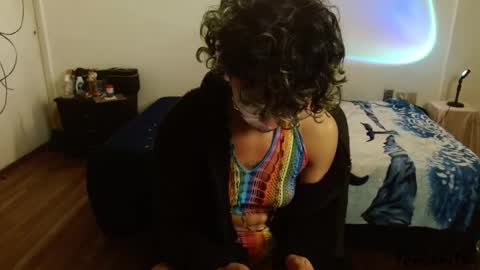 Snapshot of fenixmfx chatting on 03.06.25 Fenix online show from 03.06.25