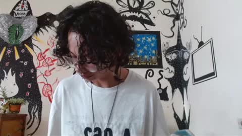 Snapshot of fenixmfx chatting on 09.30.25 Fenix online show from 09.30.25