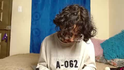 Snapshot of fenixmfx chatting on 10.21.25 Fenix online show from 10.21.25