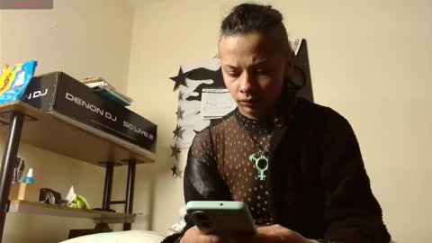 Snapshot of fenixmfx chatting on 11.07.25 Fenix online show from 11.07.25