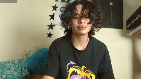 Snapshot of fenixmfx chatting on 11.28.25 Fenix online show from 11.28.25