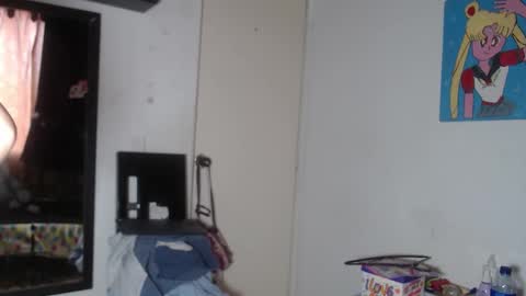 Snapshot of fenixxx1604 chatting on 02.18.26 Fenixxx online show from 02.18.26