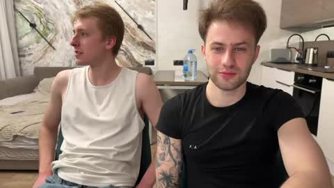 Snapshot of ferminlune chatting on 04.25.26 ferminlune online show from 04.25.26