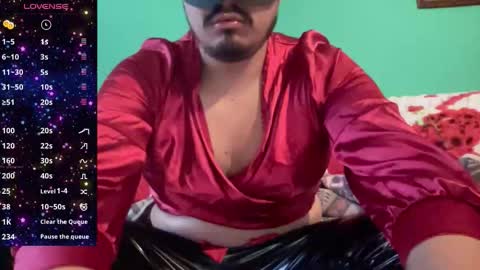 Snapshot of fernan_reds chatting on 12.20.25 Fernan online show from 12.20.25