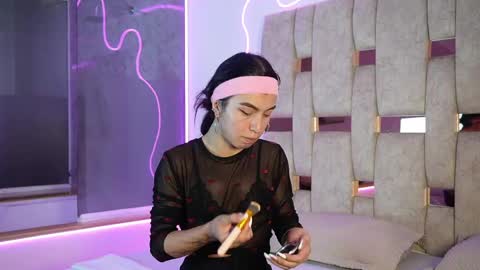 fernanda_thail_ online show from 04.27.26