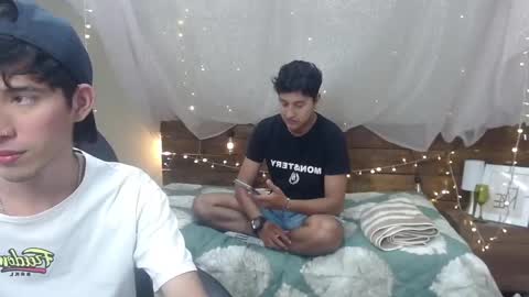 Snapshot of ferphoenix_ chatting on 01.20.25 FER PHOENIX online show from 01.20.25