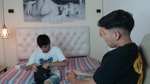 Snapshot of ferphoenix_ chatting on 01.27.25 FER PHOENIX online show from 01.27.25