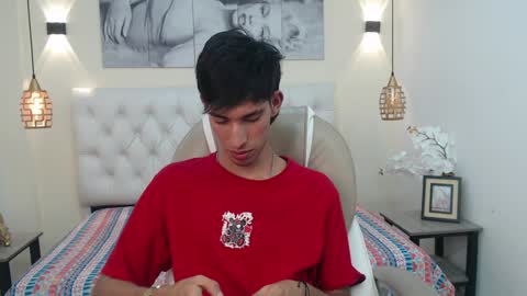 Snapshot of ferphoenix_ chatting on 02.03.25 FER PHOENIX online show from 02.03.25