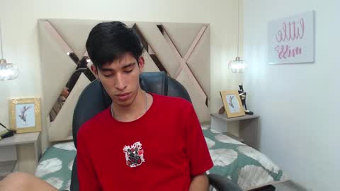 Snapshot of ferphoenix_ chatting on 02.26.25 FER PHOENIX online show from 02.26.25