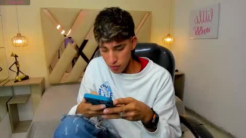 Snapshot of ferphoenix_ chatting on 02.01.26 FER PHOENIX online show from 02.01.26