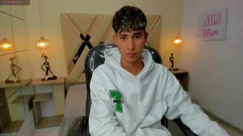 Snapshot of ferphoenix_ chatting on 02.20.26 FER PHOENIX online show from 02.20.26