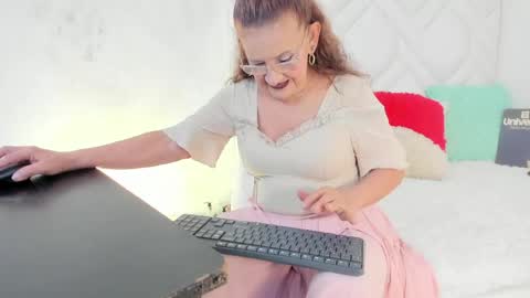Snapshot of ferrimature chatting on 05.29.26 Marcela online show from 05.29.26