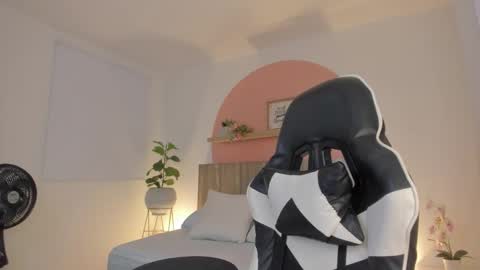 Snapshot of ferx2003 chatting on 10.26.25 Fer online show from 10.26.25