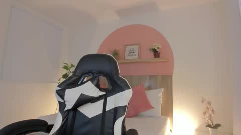 Snapshot of ferx2003 chatting on 10.31.25 Fer online show from 10.31.25