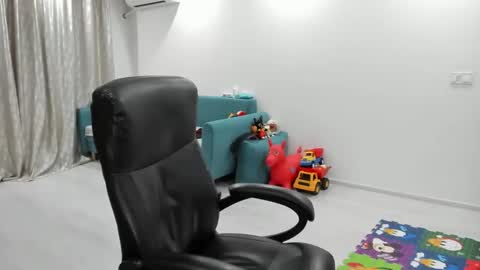 Snapshot of fetishcatalea chatting on 10.09.25 Catalea DM online show from 10.09.25