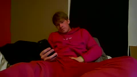 Snapshot of fetishking6 chatting on 12.15.25 fetishking6 online show from 12.15.25