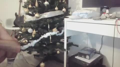 Snapshot of fetishman84 chatting on 12.17.24 fetishman84 online show from 12.17.24