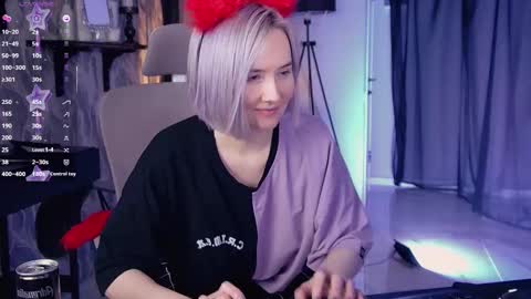 Snapshot of fetishrey chatting on 01.09.26 Rey online show from 01.09.26