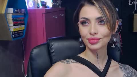 Snapshot of fetishsarah chatting on 01.23.25 Sarah online show from 01.23.25